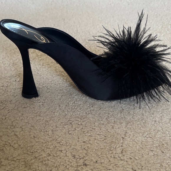 Sam Edelman Black Feather Pom Slide Mules - Picture 2 of 4